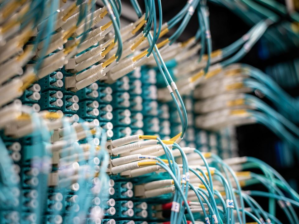 Fiber optic patch panel